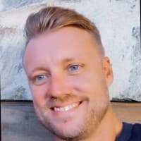 Andrew Walton headshot